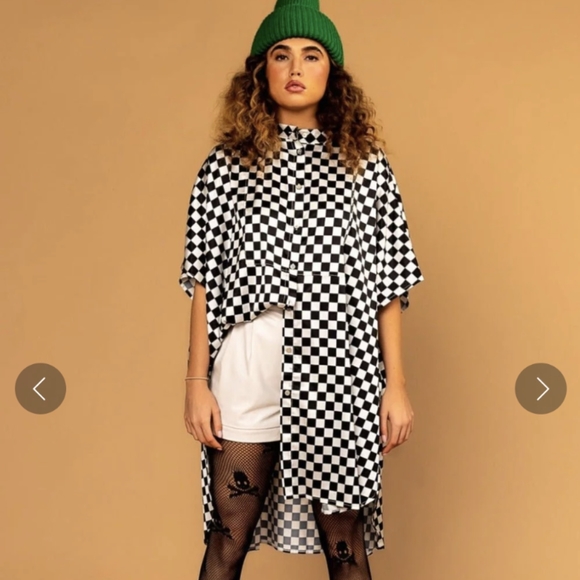  Dressed in LaLa Large Live a Little Oversized Top in Checkerboard - Picture 5 of 5